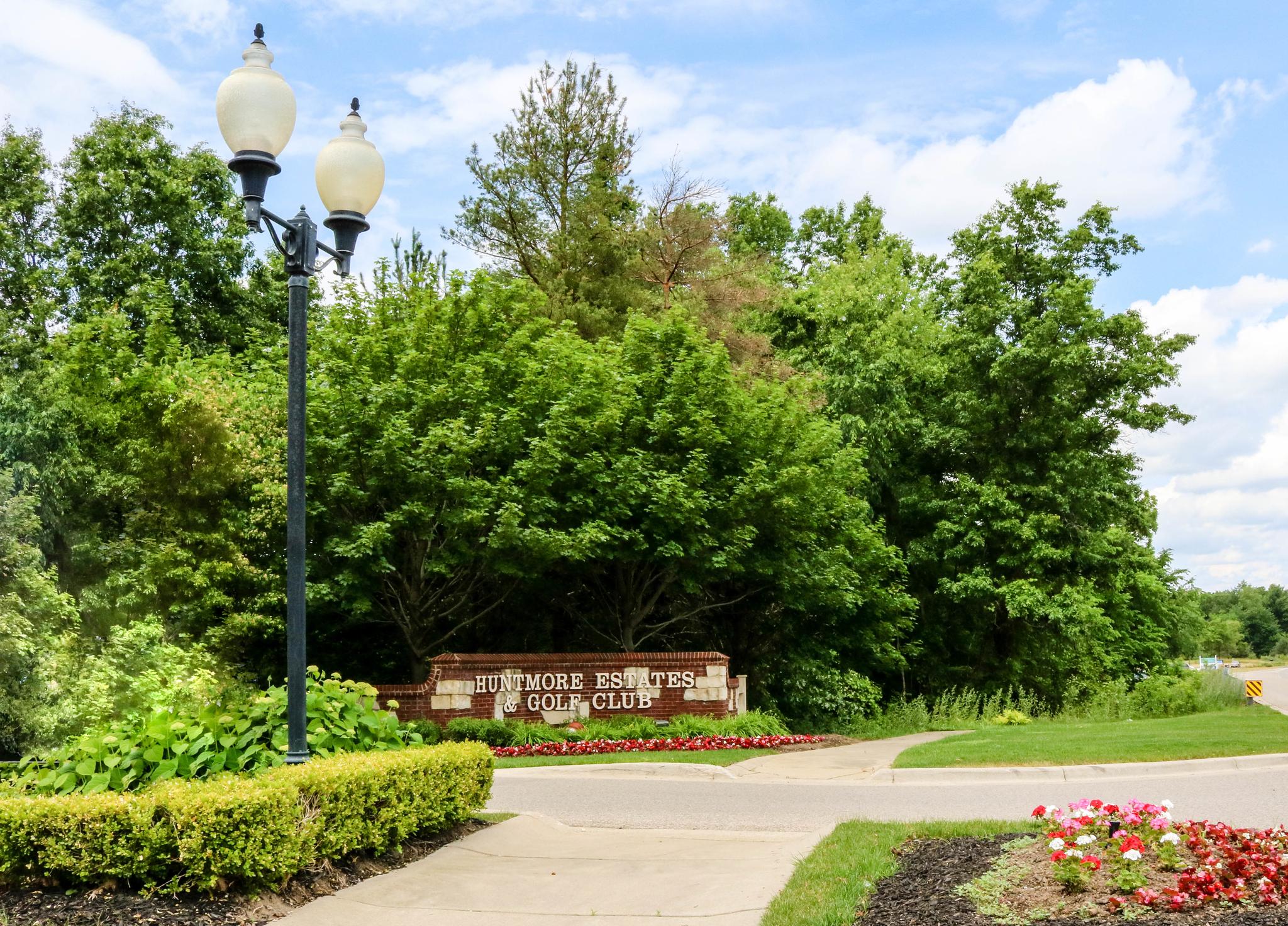 Huntmore Estates Brighton, Mi Entrance