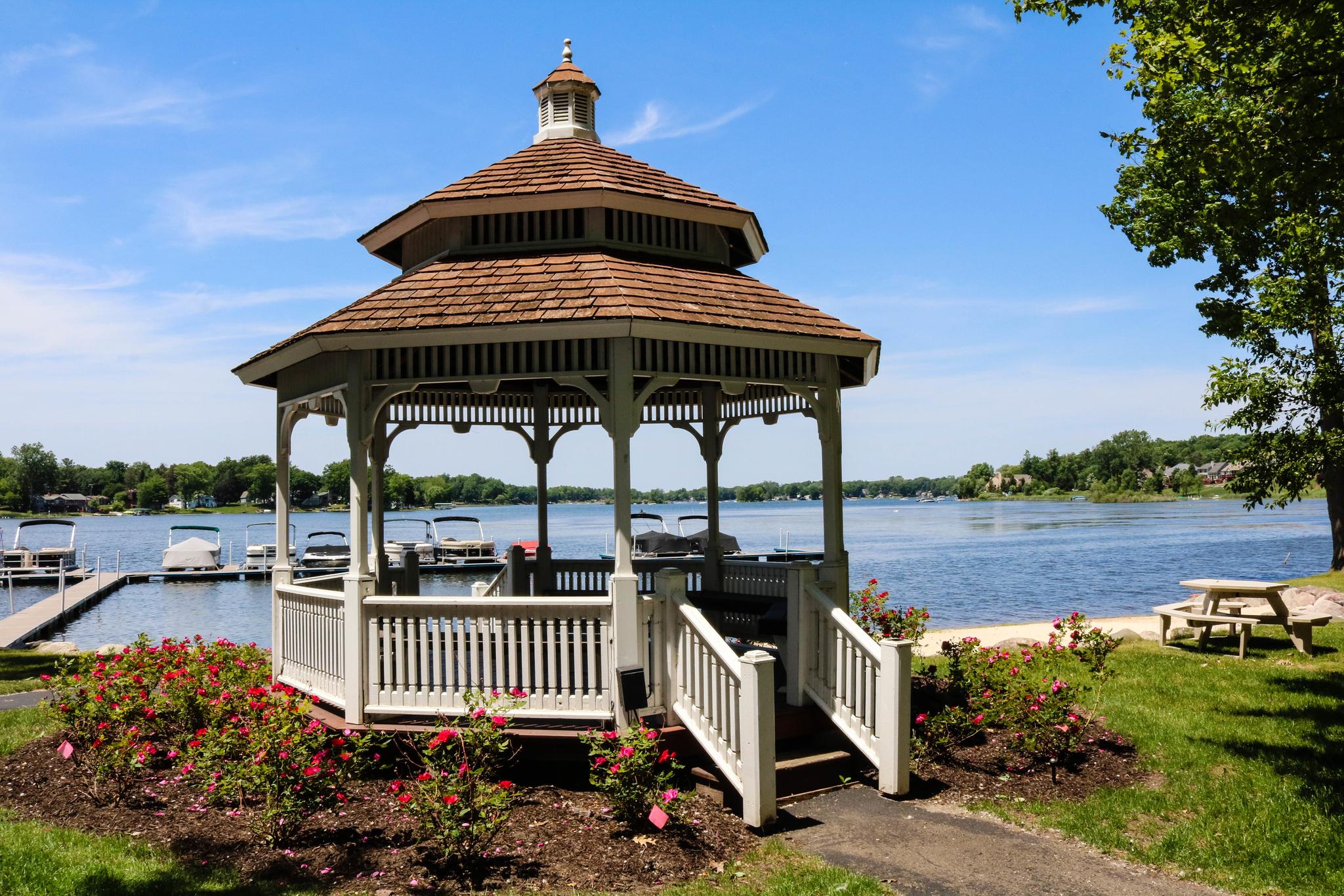 Gazebo at Lakeshore Pointe